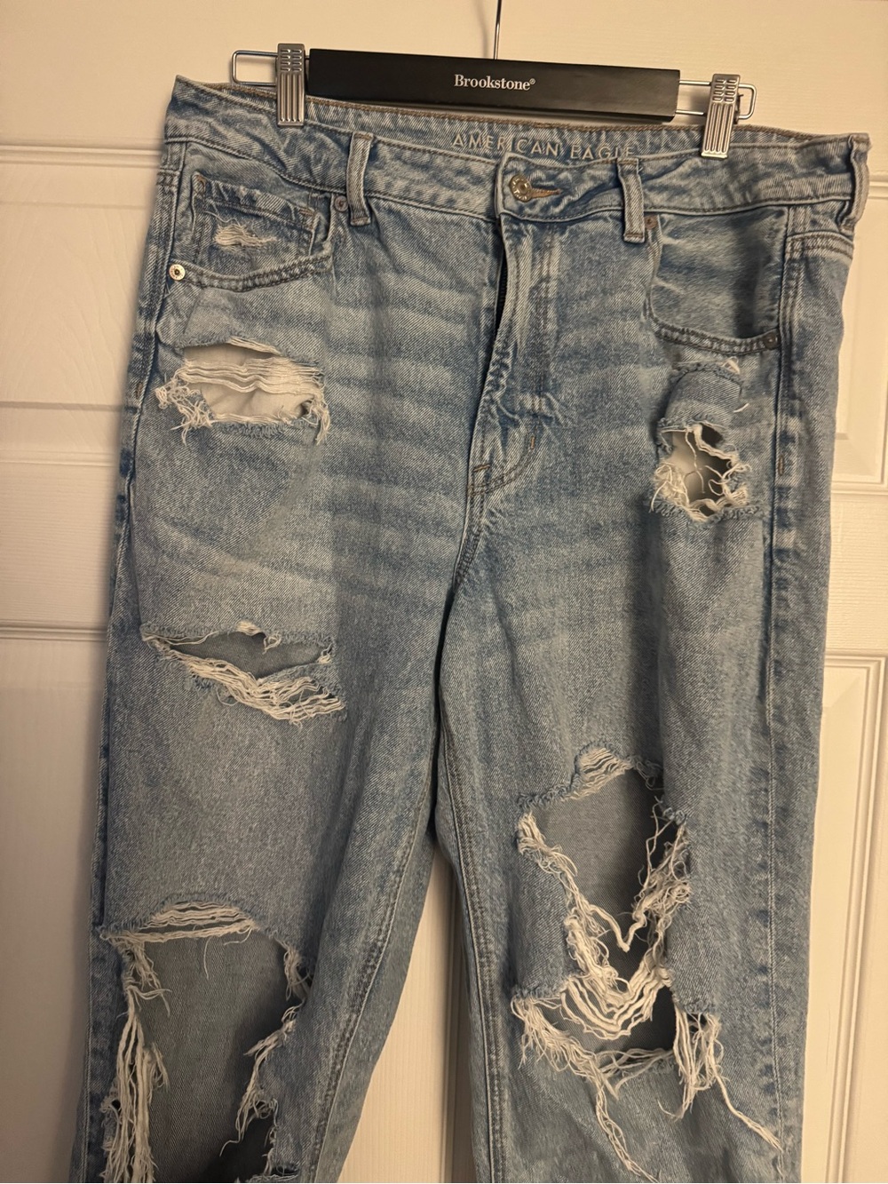 American Eagle Outfitters Light Wash Stridgid Distressed Jeans